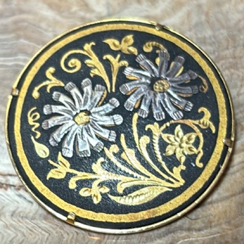 Spanish Damascene Gold Sterling Inlay Floral Round Brooch 1 3/8”D Trombone Clasp